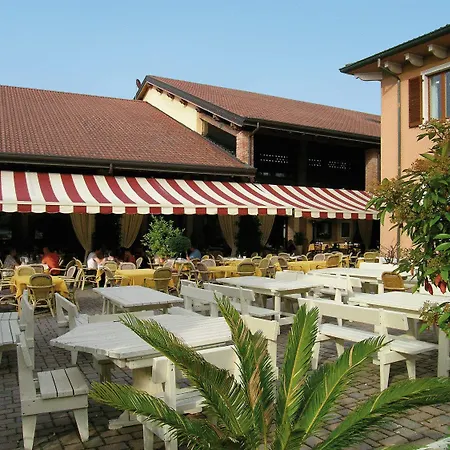 ホリデーパーク Bella Italia ペスキエーラ・デル・ガルダ