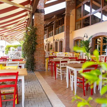 Bella Italia Tatil parkı