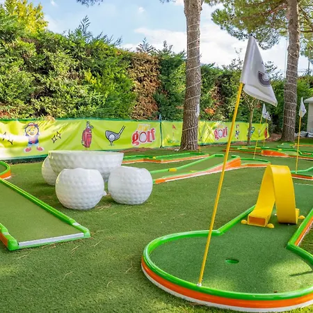 Bella Italia Village de vacances 4*