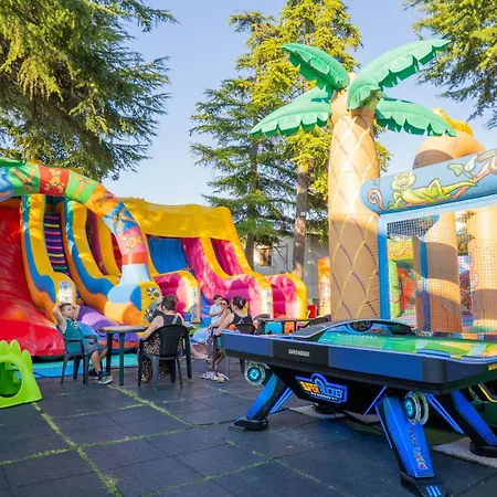 Bella Italia 4* Πεσκιέρα ντελ Γκάρντα