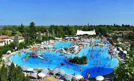 ホリデーパーク Bella Italia 4*