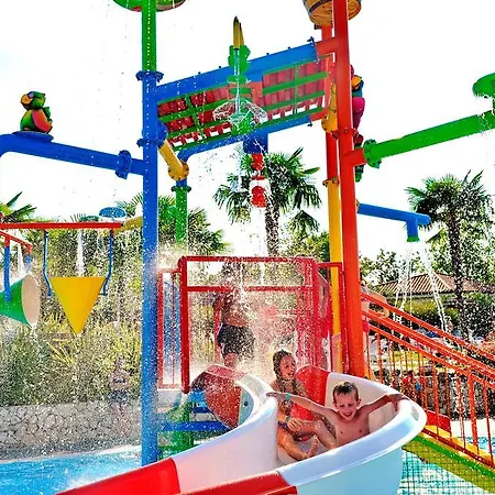 Üdülőpark Bella Italia Peschiera del Garda