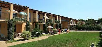 Bella Italia 4* Пескьера-дель-Гарда