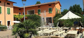 Bella Italia База отдыха 4*