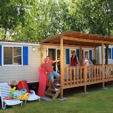 ホリデーパーク Bella Italia ペスキエーラ・デル・ガルダ