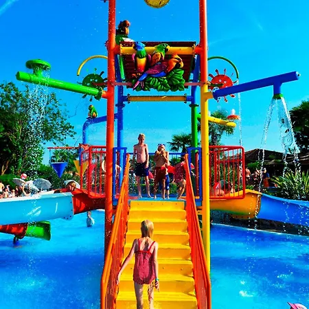 Bella Italia ホリデーパーク 4*