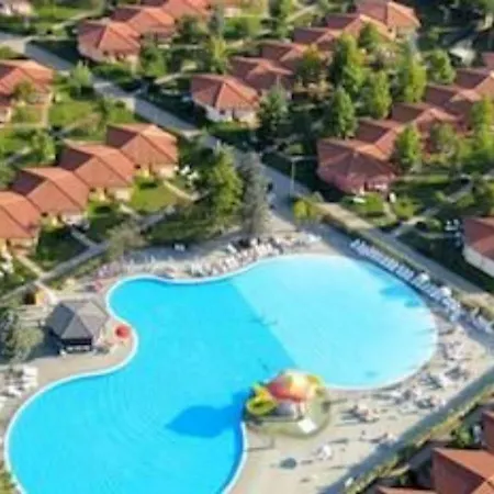 Parco vacanze Bella Italia 4*