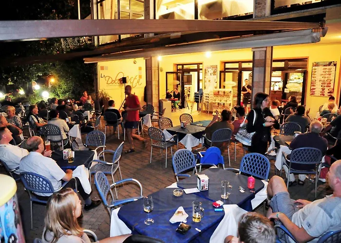 База отдыха Bella Italia Пескьера-дель-Гарда